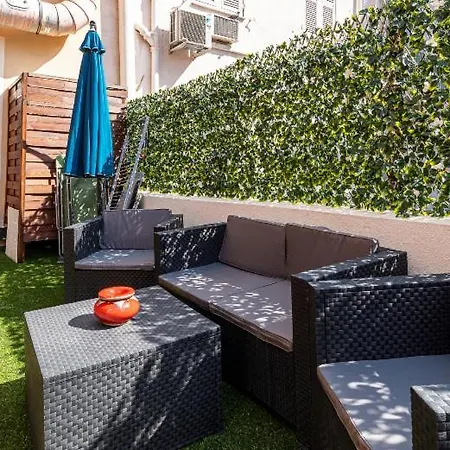 Loft Place Massena Avec Terrasse Niza Exterior foto