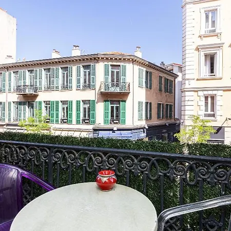 Loft Place Massena Avec Terrasse Niza Exterior foto